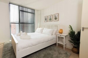 2 habitaciones, tabla de planchar con plancha y wifi gratis 