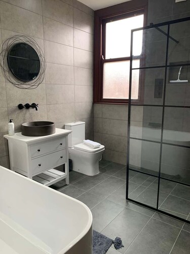 Beautifully Styled 2BR Home with Garden