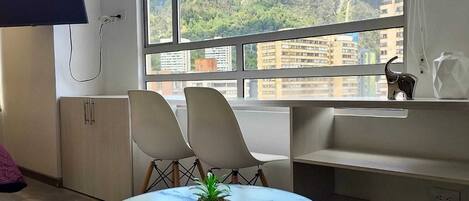 Téléviseur connecté, Netflix, films en primeur, films payants