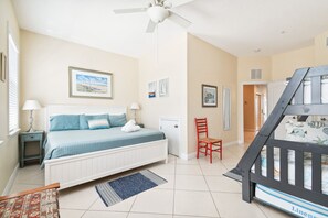 3 chambres, fer et planche à repasser, Wi-Fi gratuit, draps fournis