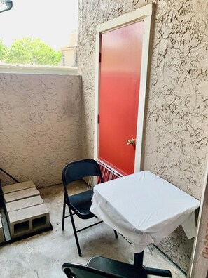 Property grounds - Charming Studio Located in Asian Town  , Southwest Houston  (Houston)