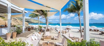 Villa Marguerite, piscine, jacuzzi, Orient Bay