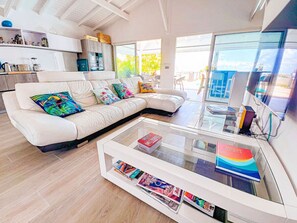 Smart-TV og stereoanlegg