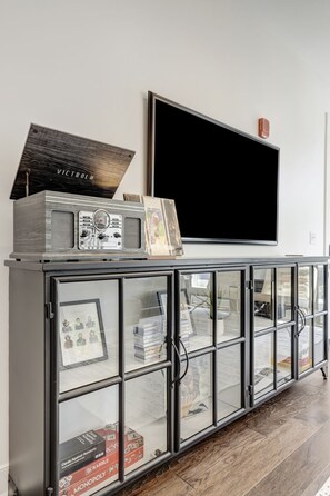 Interior - The Melody | Luxury+Record Display+Condo (Nashville)