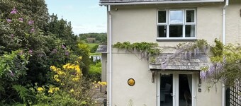 Lower Axford Cottage