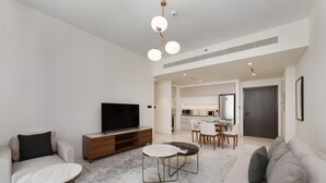 Unclassified image, 5 of 19, button - Upscale Apt w Dubai Marina Palm Views (Dubai)