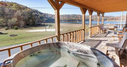 Beautiful 6 Bed 3 Bath Cabin with Hot Tub and a Lakeview of Dale Hollow Lake #13