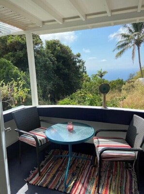 Outdoor dining - Cozy jungle boat hideaway with stunning ocean view TA-154-746-2656-01 (Kealakekua)