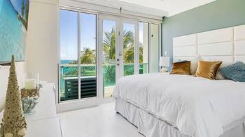 2 bedrooms, desk, iron/ironing board, travel crib