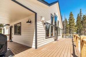 Terrace/patio - Qpine Ranch - Brand New Luxury Home in Fairplay - New Hot Tub! (Fairplay)