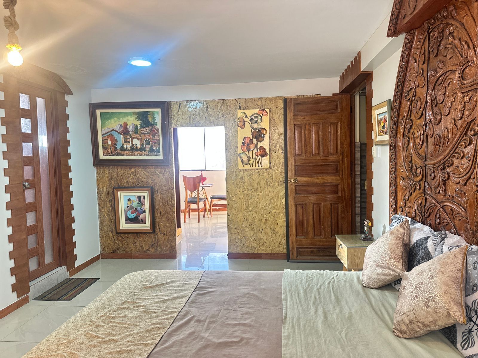 1 chambre, bureau, fer et planche à repasser, Wi-Fi