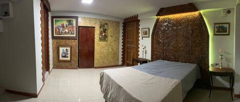 1 bedroom, desk, iron/ironing board, WiFi