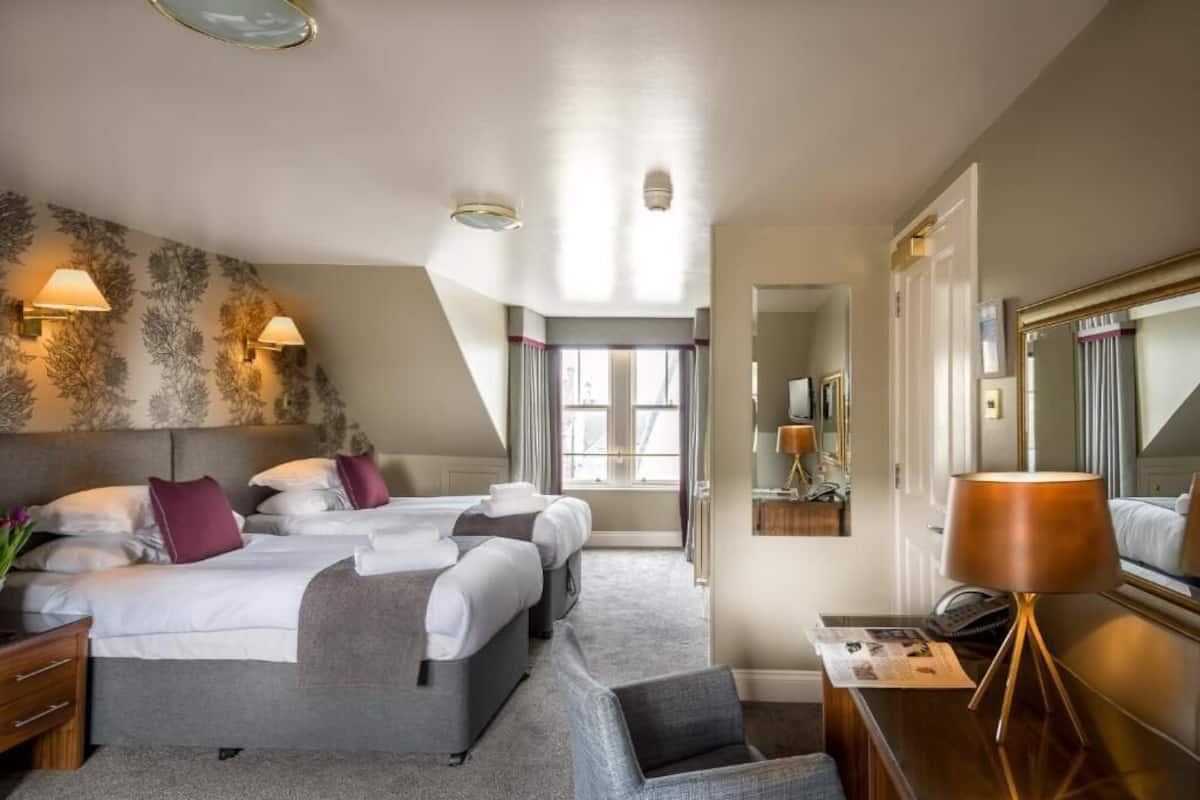 Classic Double or Twin Room | WiFi (free)