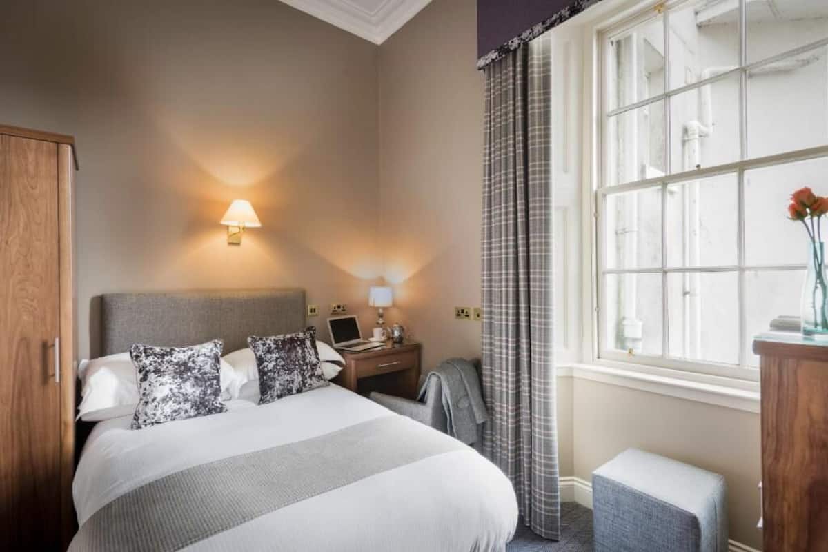 Single Room | WiFi (free)