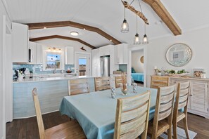 Dining - OceanView, Beach access 2 minutes, Heated Pool, 2 Master BRs, Sleeps 7 Upstairs (Holden Beach)