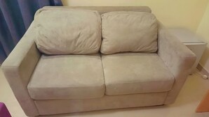 Deluxe Single Room | WiFi (free) - Ikad Hotel and Suite Borno Way (Lagos)
