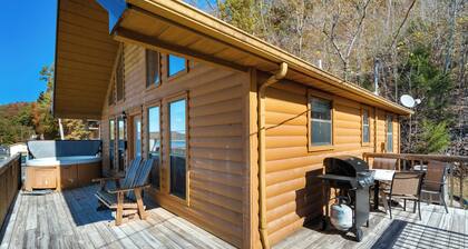 2 Bed Chalet Lakeside with Exceptional View of Dale Hollow Lake