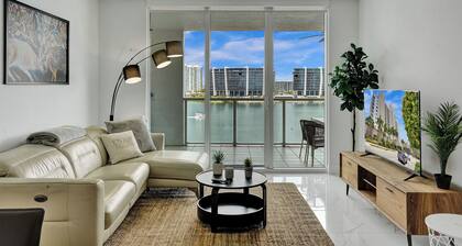 Marina Bay Sunny Isles