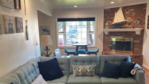 Smart TV, fireplace, DVD player, books