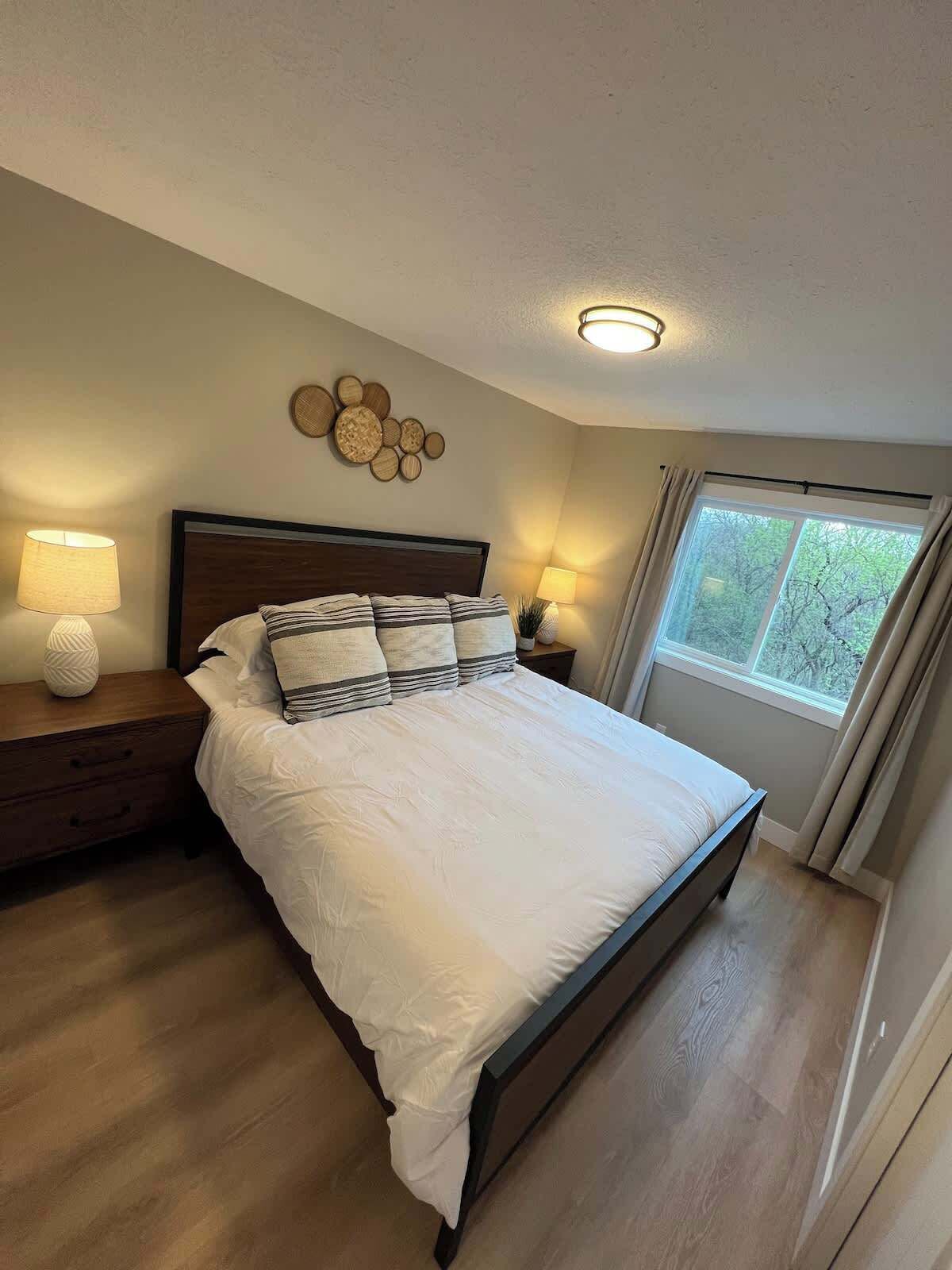 4 chambres, fer et planche à repasser, Wi-Fi, draps fournis