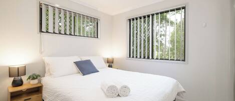 1 chambre, fer et planche à repasser, Wi-Fi gratuit, draps fournis