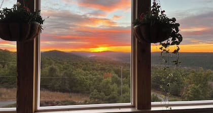 Mountain home located in Eagle Rock Resort. Must be a property owner to rent.