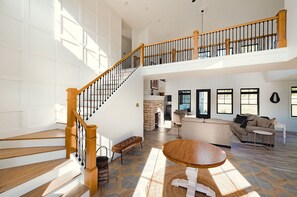 家庭獨棟房屋, 5 間臥室 | 免費無線上網、床單