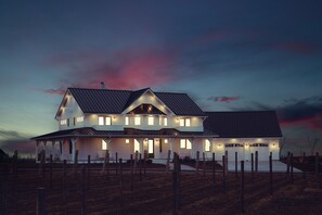 Casa superluxo, 6 quartos | Wi-Fi de cortesia, roupa de cama