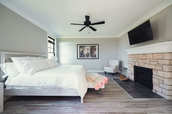 Luxury House, 5 Bedrooms | Free WiFi, bed sheets