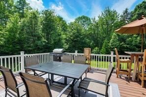 Outdoor dining - 6 Mi to Mt Snow: Nature-View Home w/ Fire Pit! (West Dover)