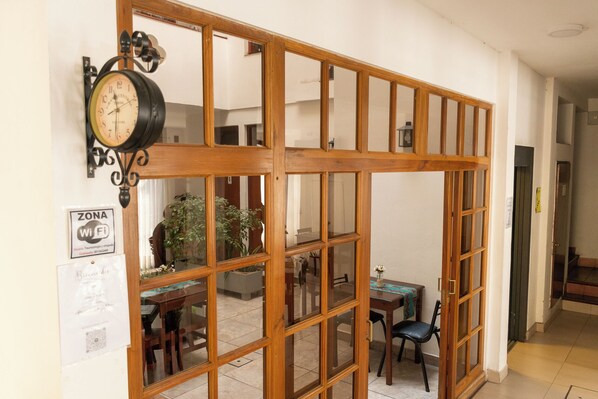 Interior detail - Hotel Alto Colonial (Salta)