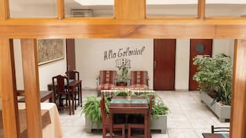Sala de estar en el lobby