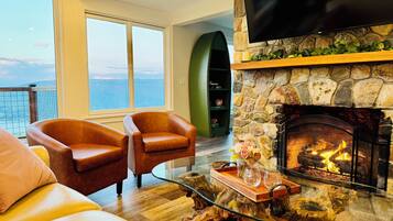 Smart TV, fireplace, foosball, books