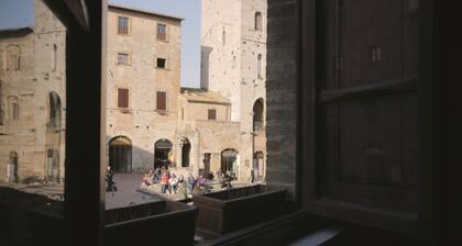 Palazzo Becci 8 - Medieval Experience