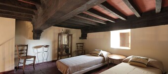 Palazzo Becci 8 - Medieval Experience