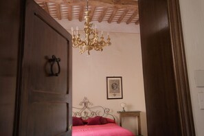 4 sovrum, strykjärn/strykbräda, wi-fi och sängkläder