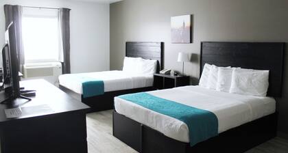 Roadhouse 52 Inn & Suites