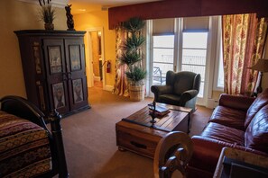 تلفزيون ذكي، مدفأة، مشغل دي في دي، كُتُب