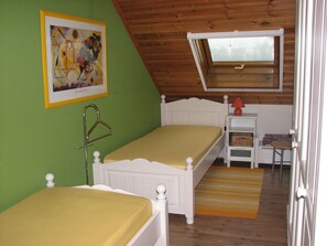 2 Schlafzimmer, Bügeleisen/Bügelbrett, Reisekinderbett, kostenloses WLAN