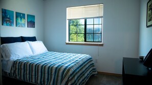 3 chambres, fer et planche à repasser, Wi-Fi, literie fournie