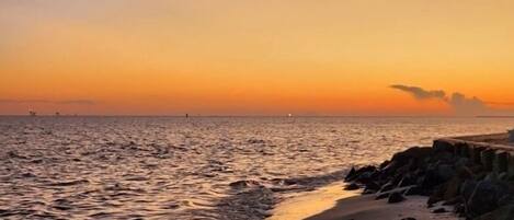 Liegestühle, Strandtücher