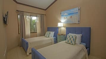 2 slaapkamers, een kluis op de kamer, reisbedje, gratis wifi