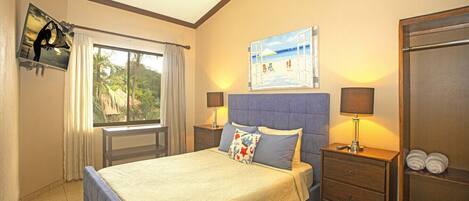 2 habitaciones, caja de seguridad en la habitación y cuna de viaje