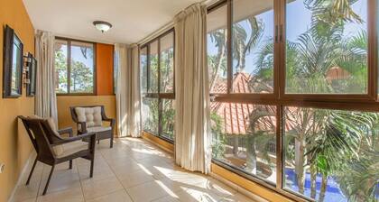 Stylish 3BR Villa with Pool and short Walk to Beach