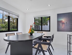 Dining - Chic & Modern Home w Pool, 3BR 7 guests (Miami)