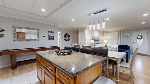 獨棟房屋, 多張床, 熱水浴缸, 花園景觀 | 私人廚房 | 咖啡機/沖茶器