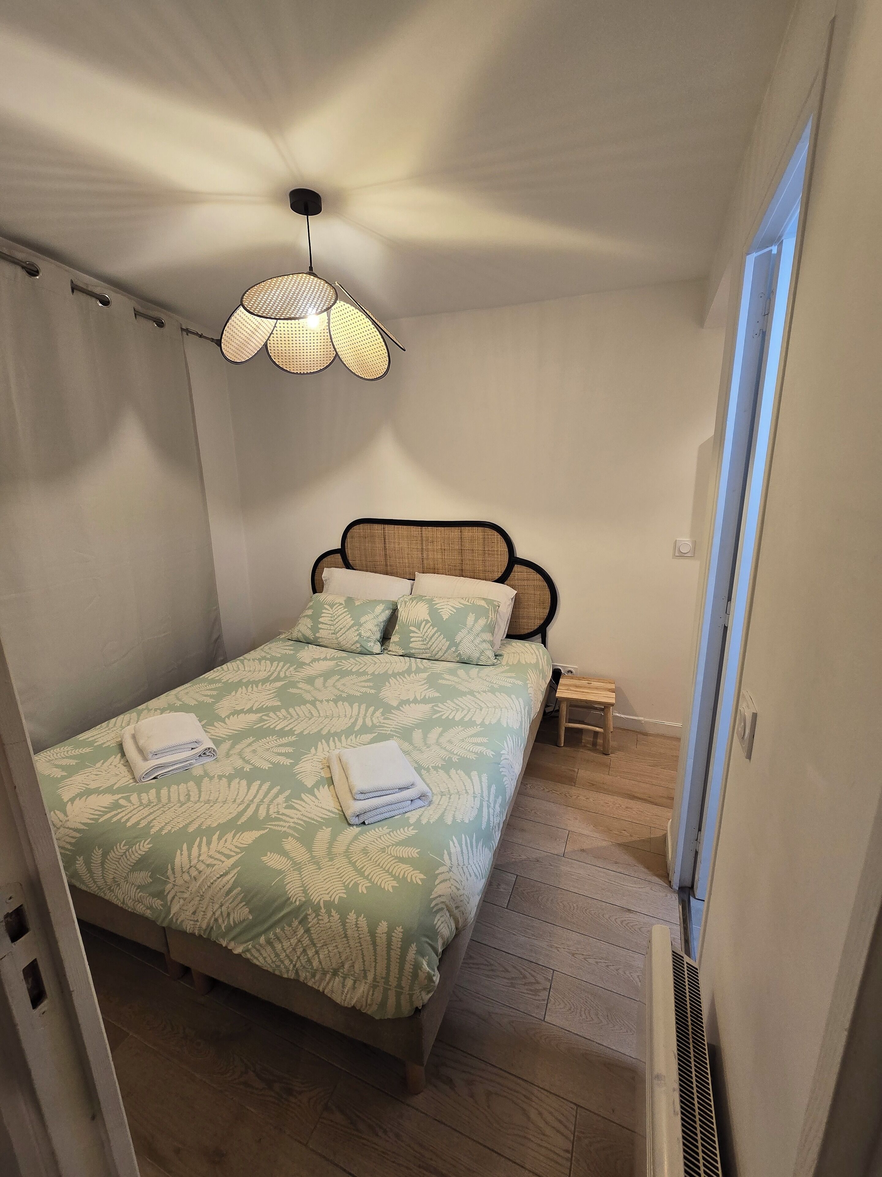 1 Schlafzimmer, Bügeleisen/Bügelbrett, Bettwäsche