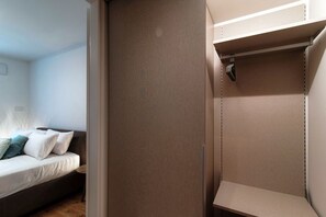 1 bedroom, iron/ironing board, WiFi, bed sheets - Marinetti Suite 8 - MyHomeinComo (Como)