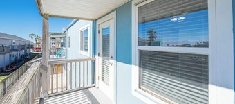 C Waterfront Escape Stunning Sunsets & Full Condo