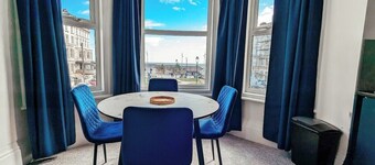 1st Floor Sea View Apartment
